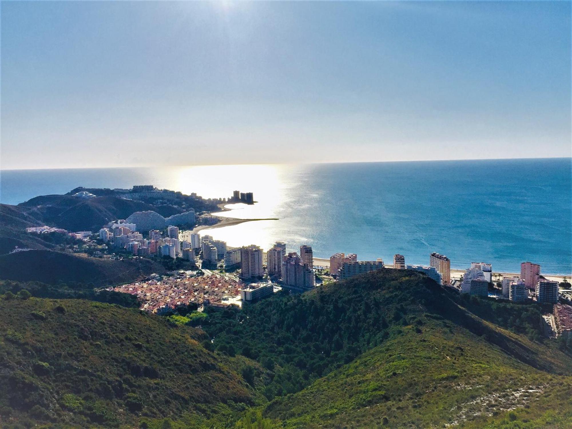 Beachfront And Cozy Apartment Кульера Экстерьер фото